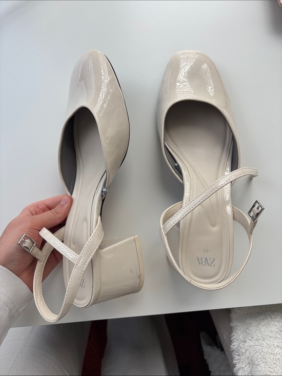 Zara Shoes - Zara Patent Cream Block Heel Slingback Pumps